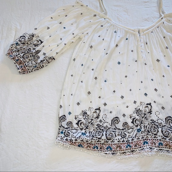 ECOTE Boho Cold Shoulder Cream Color Flowy Top - Picture 3 of 8